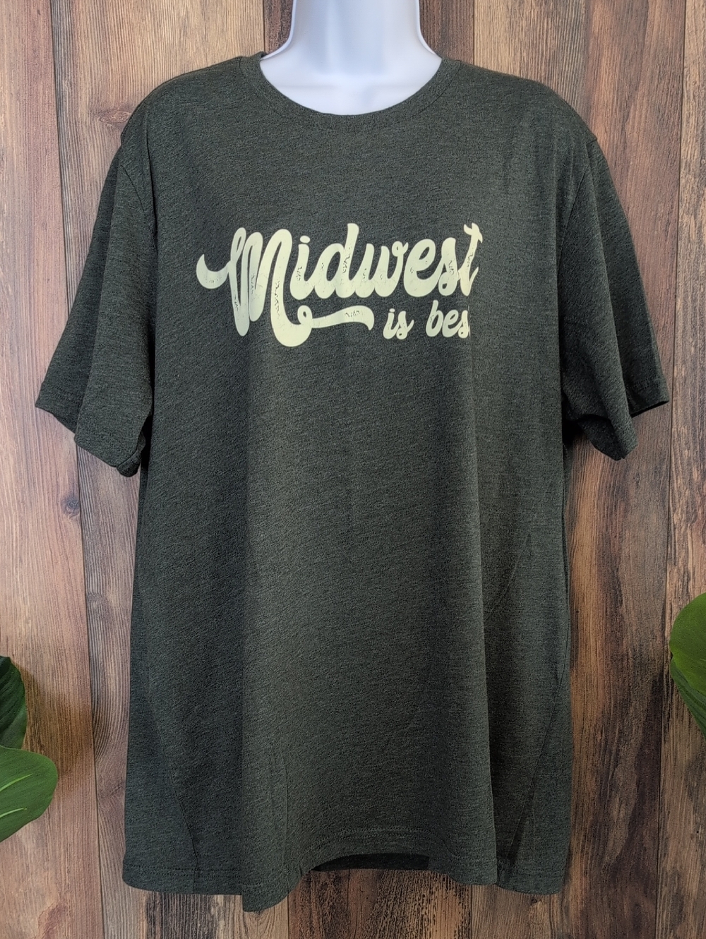 Bella Canvas Olive Green 'Midwest is Best' Graphic Tee 2XL AC169